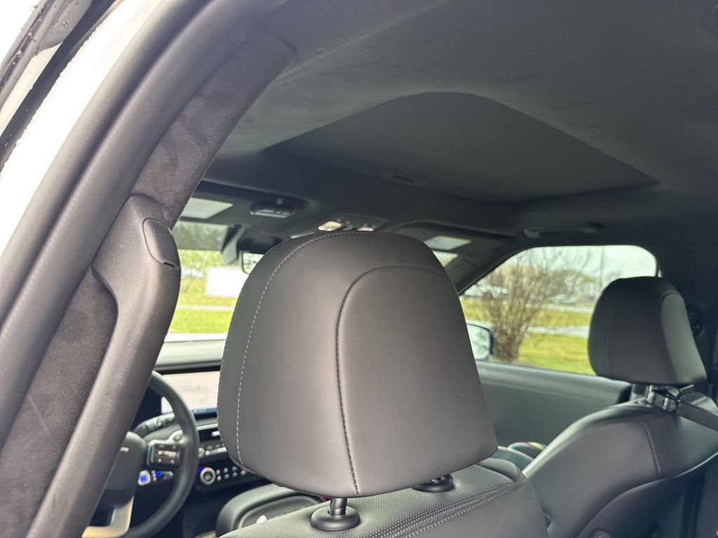 Used 2026 Hyundai Palisade Calligraphy image 9