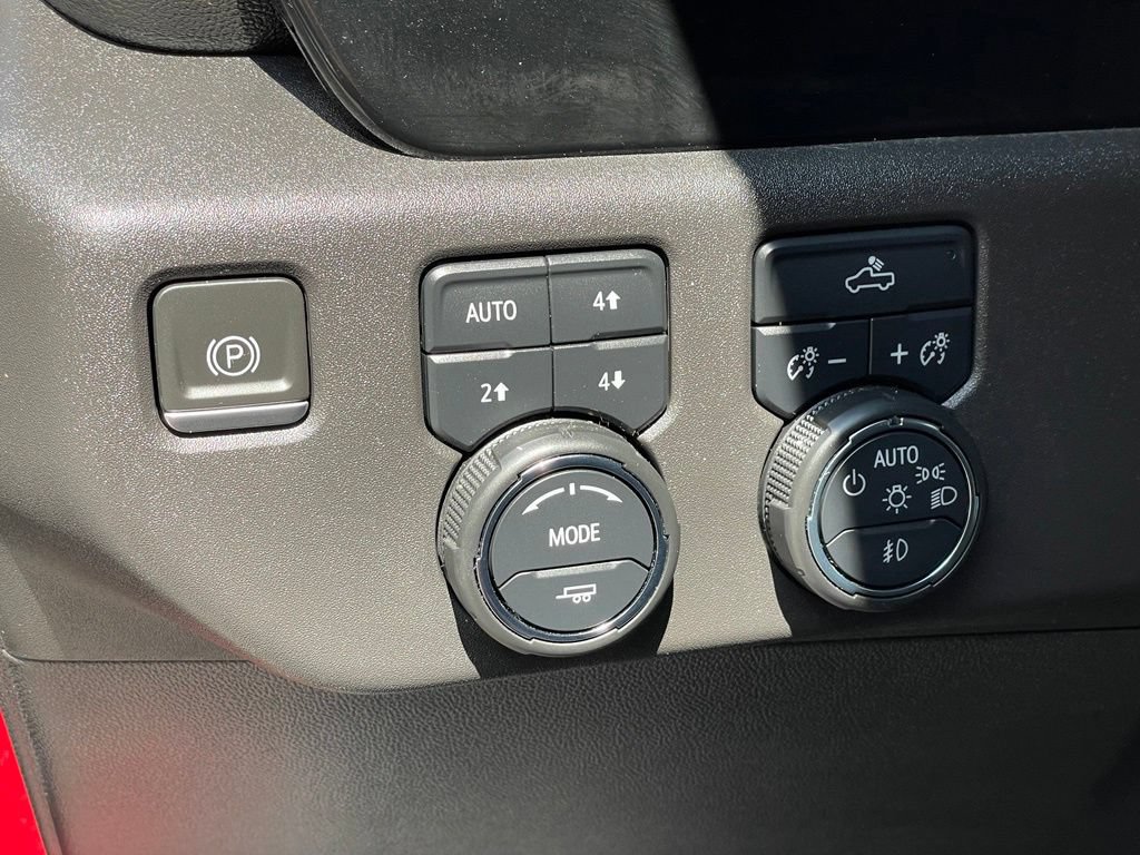 Used 2023 Chevrolet Silverado 1500 RST w/ Convenience Package II AWD/4WD image 17