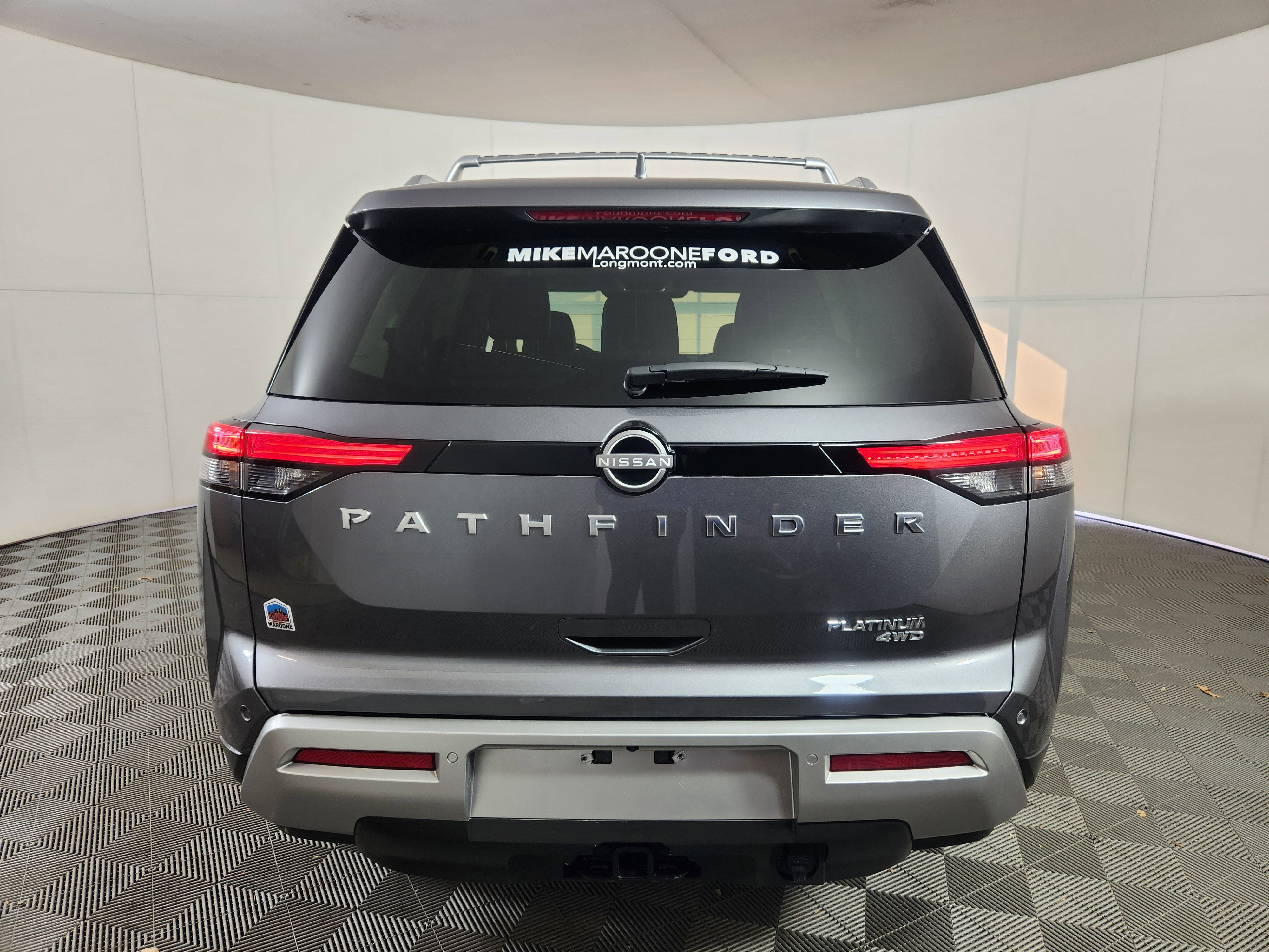 Used 2025 Nissan Pathfinder Platinum image 6