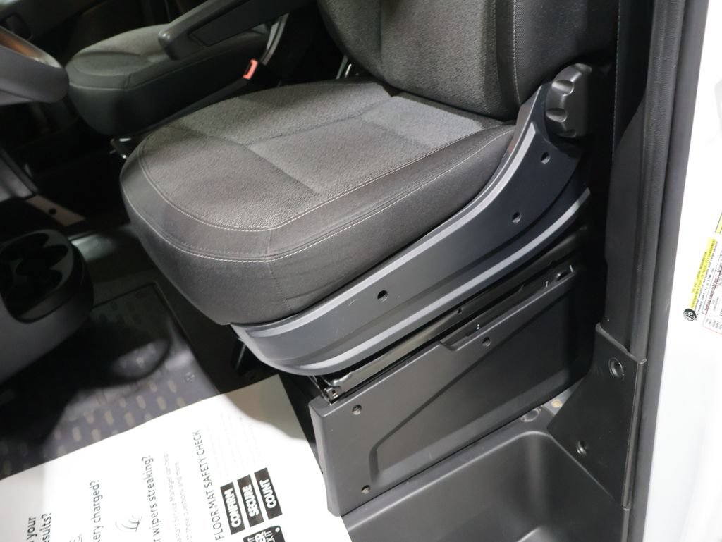 Used 2025 RAM ProMaster 2500 w/ U-Haul Equipment Group FWD image 10