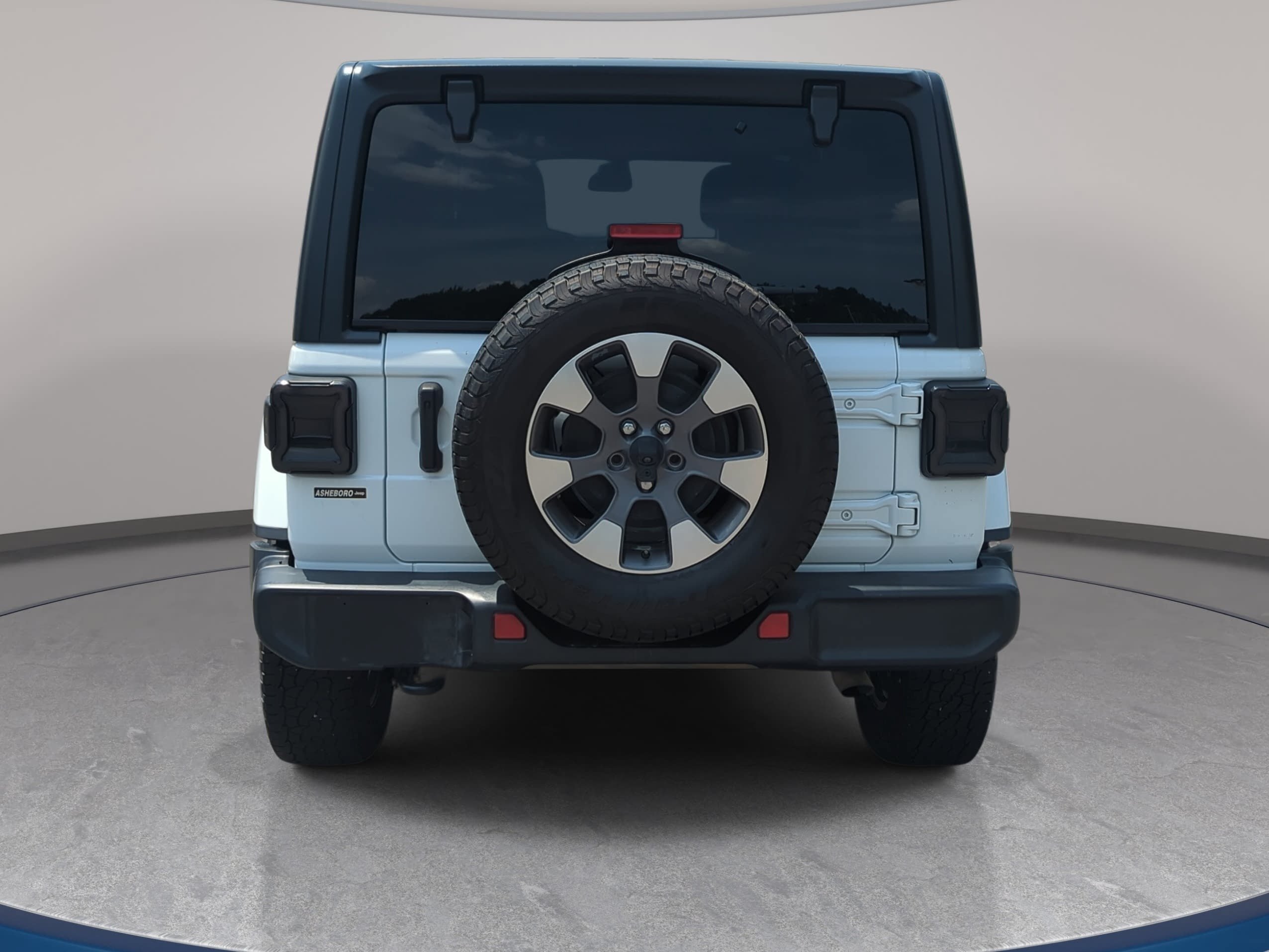 Used 2021 Jeep Wrangler Unlimited Sahara AWD/4WD image 6
