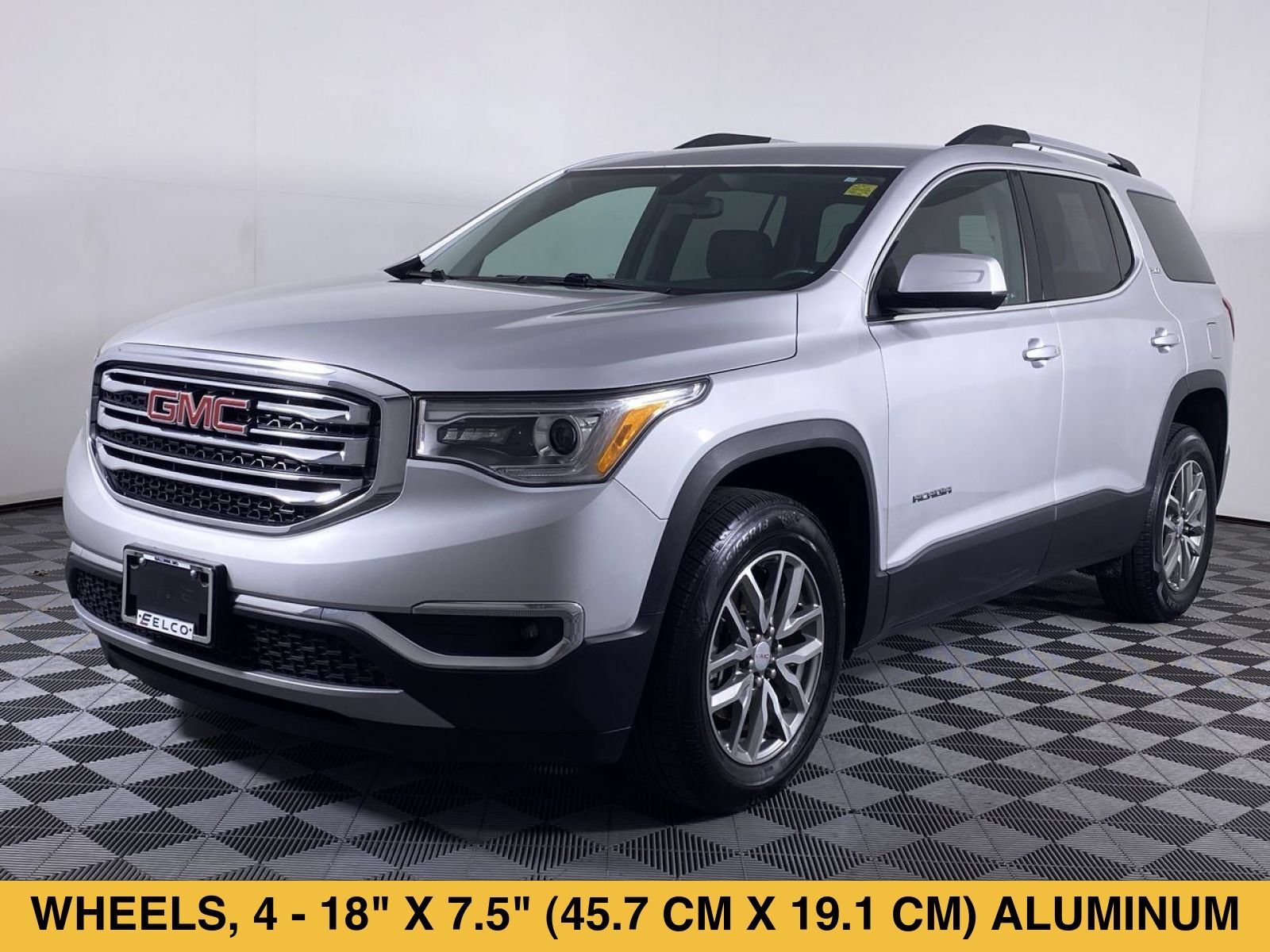 Used 2018 GMC Acadia SLE AWD/4WD image 16