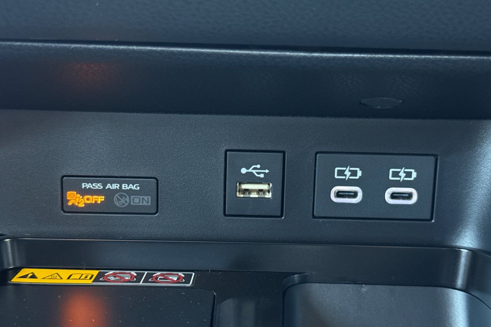 New 2025 Toyota Camry SE w/ Convenience Package image 22