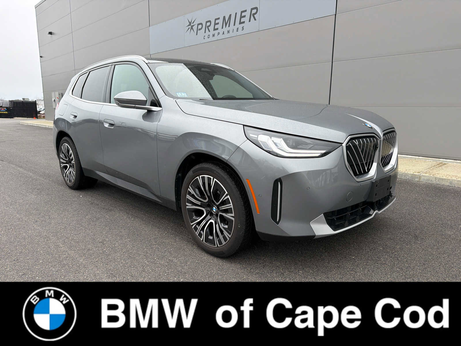 Used 2025 BMW X3 xDrive30i w/ Premium Package image 1