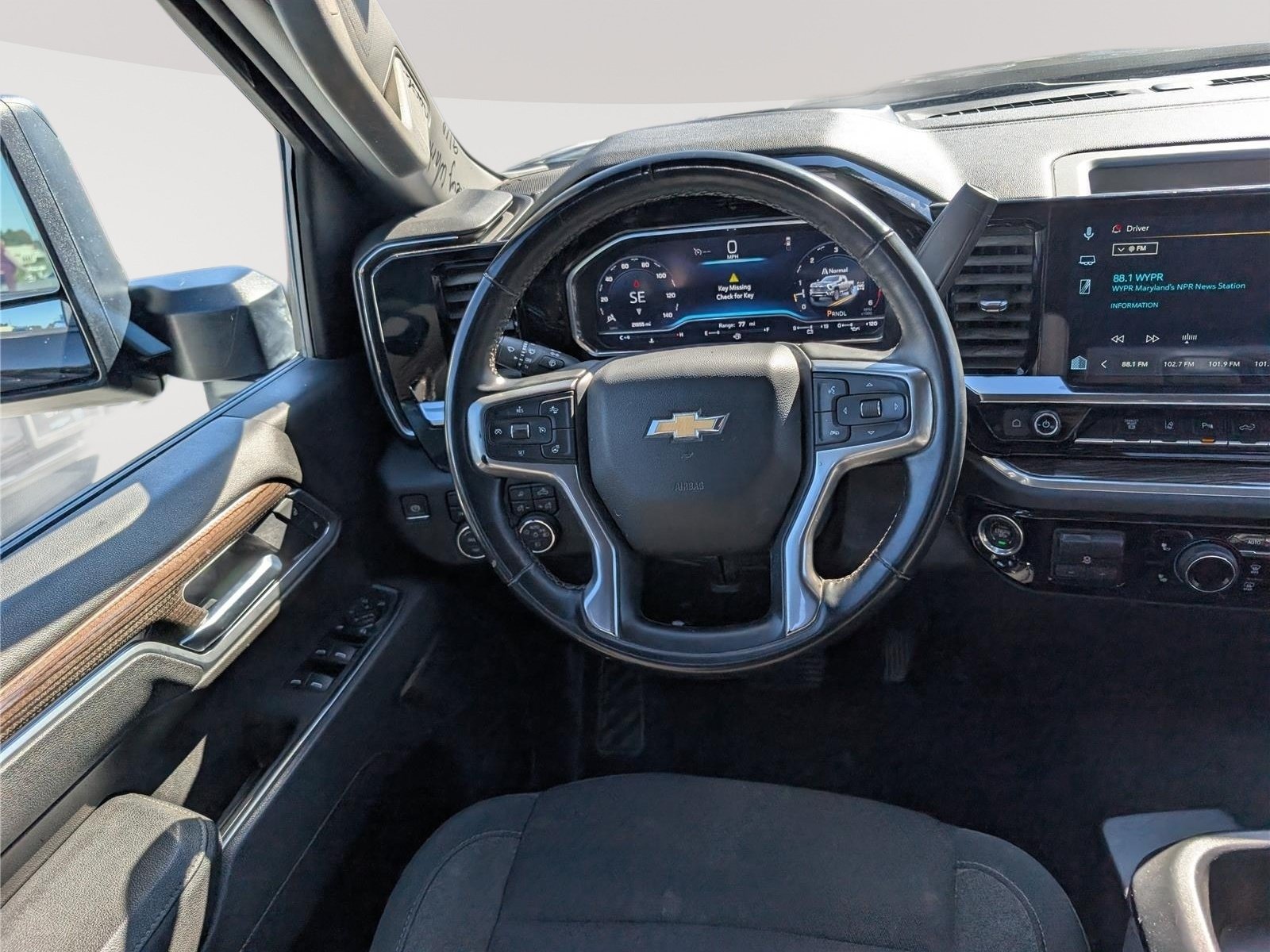 Used 2025 Chevrolet Silverado 3500 LT w/ Safety Package AWD/4WD image 16