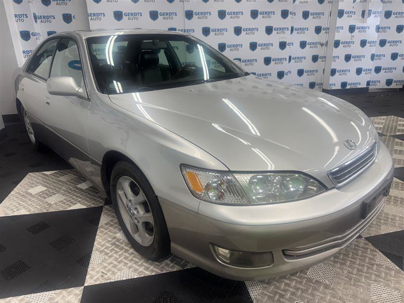 Used 2001 Lexus ES 330 FWD image 3