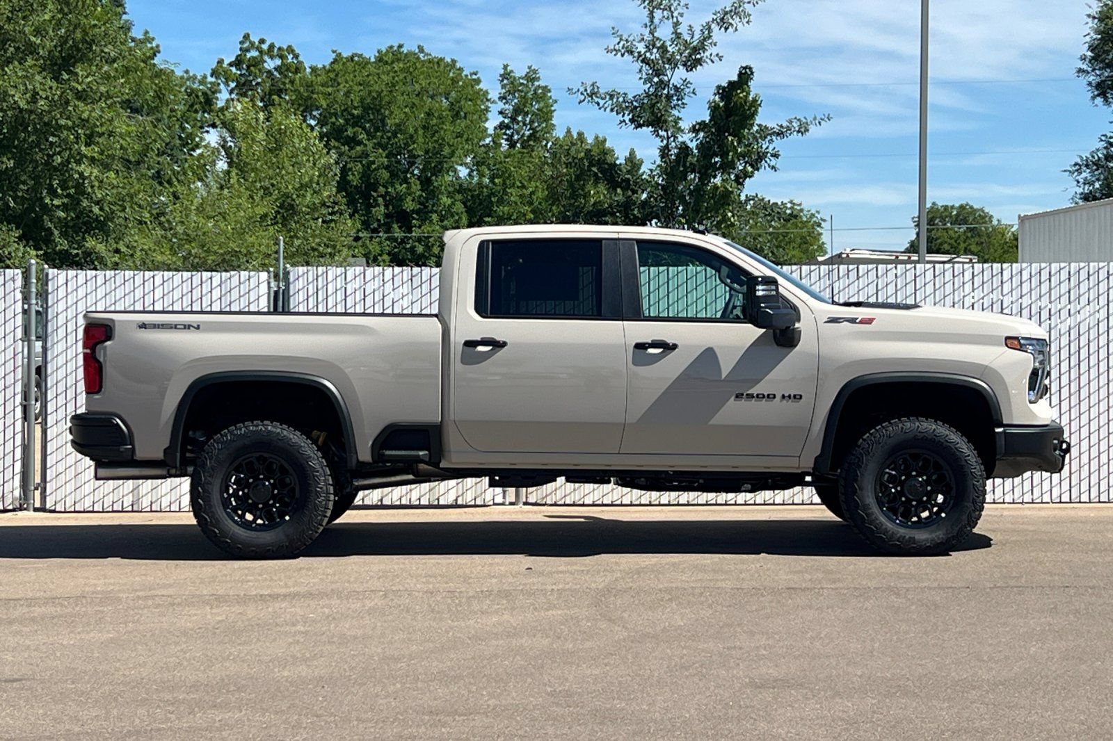 New 2026 Chevrolet Silverado 2500 ZR2 w/ ZR2 Bison Edition AWD/4WD image 3