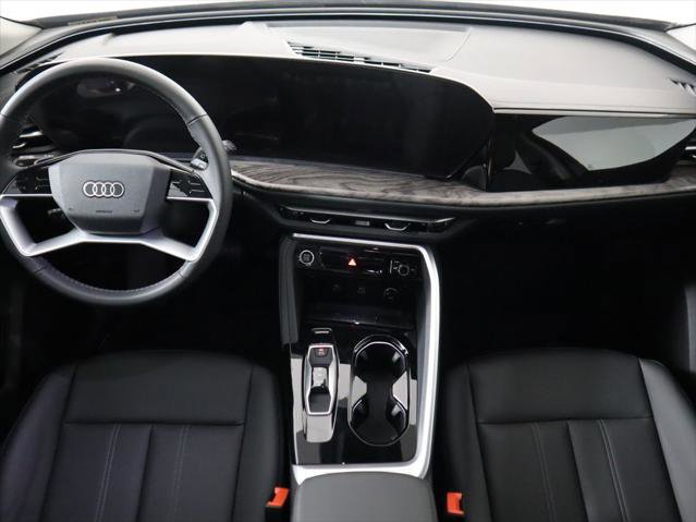 Used 2025 Audi Q5 Premium w/ Convenience Package AWD/4WD image 13