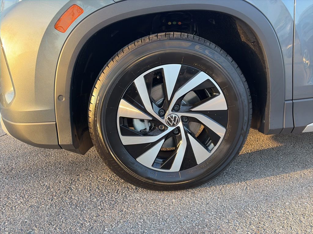 New 2026 Volkswagen Tiguan S FWD image 31