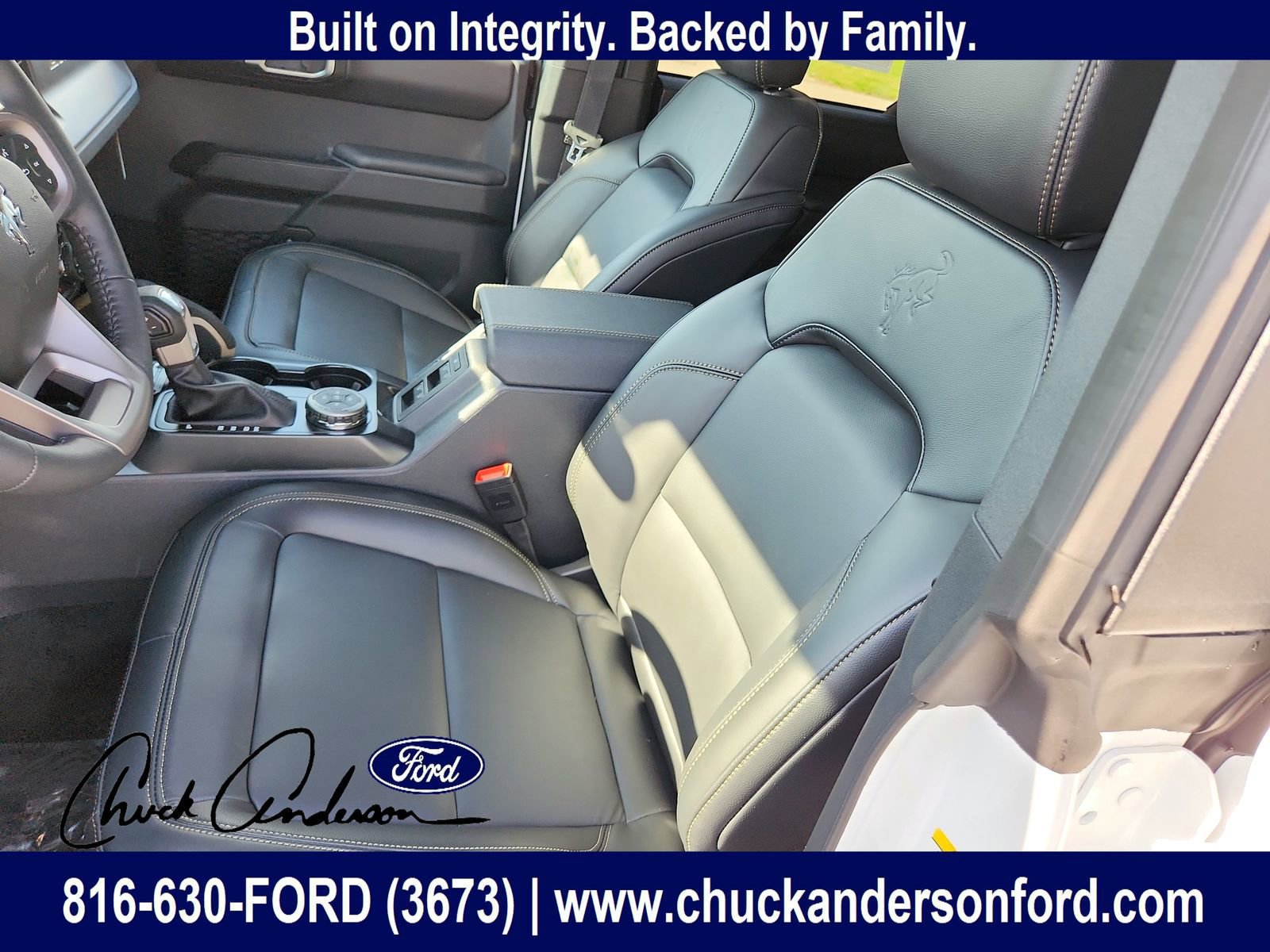 New 2026 Ford Bronco Badlands w/ Sasquatch Package AWD/4WD image 12