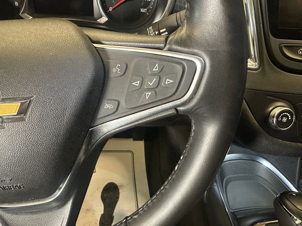 Used 2018 Chevrolet Malibu LT FWD image 12