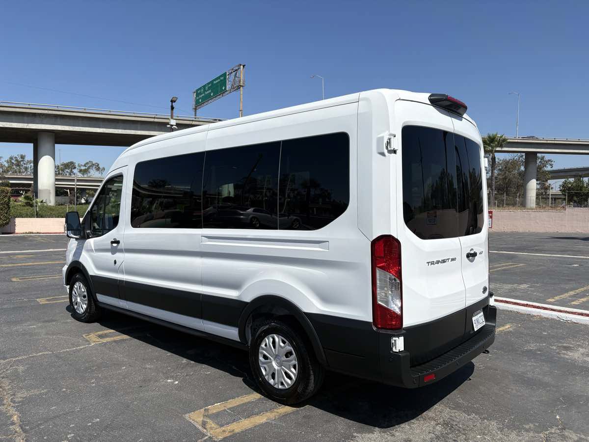 Used 2025 Ford Transit 350 XLT RWD image 9
