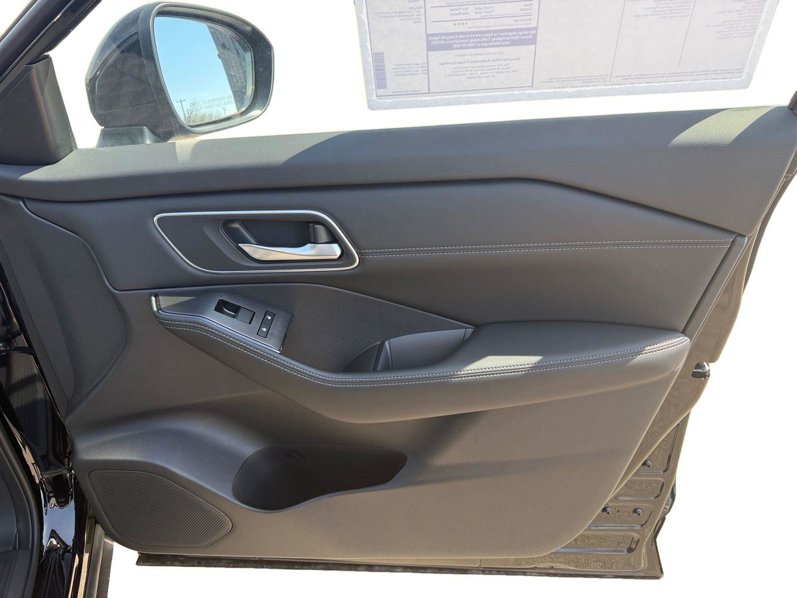 New 2026 Nissan Rogue Platinum AWD/4WD image 15
