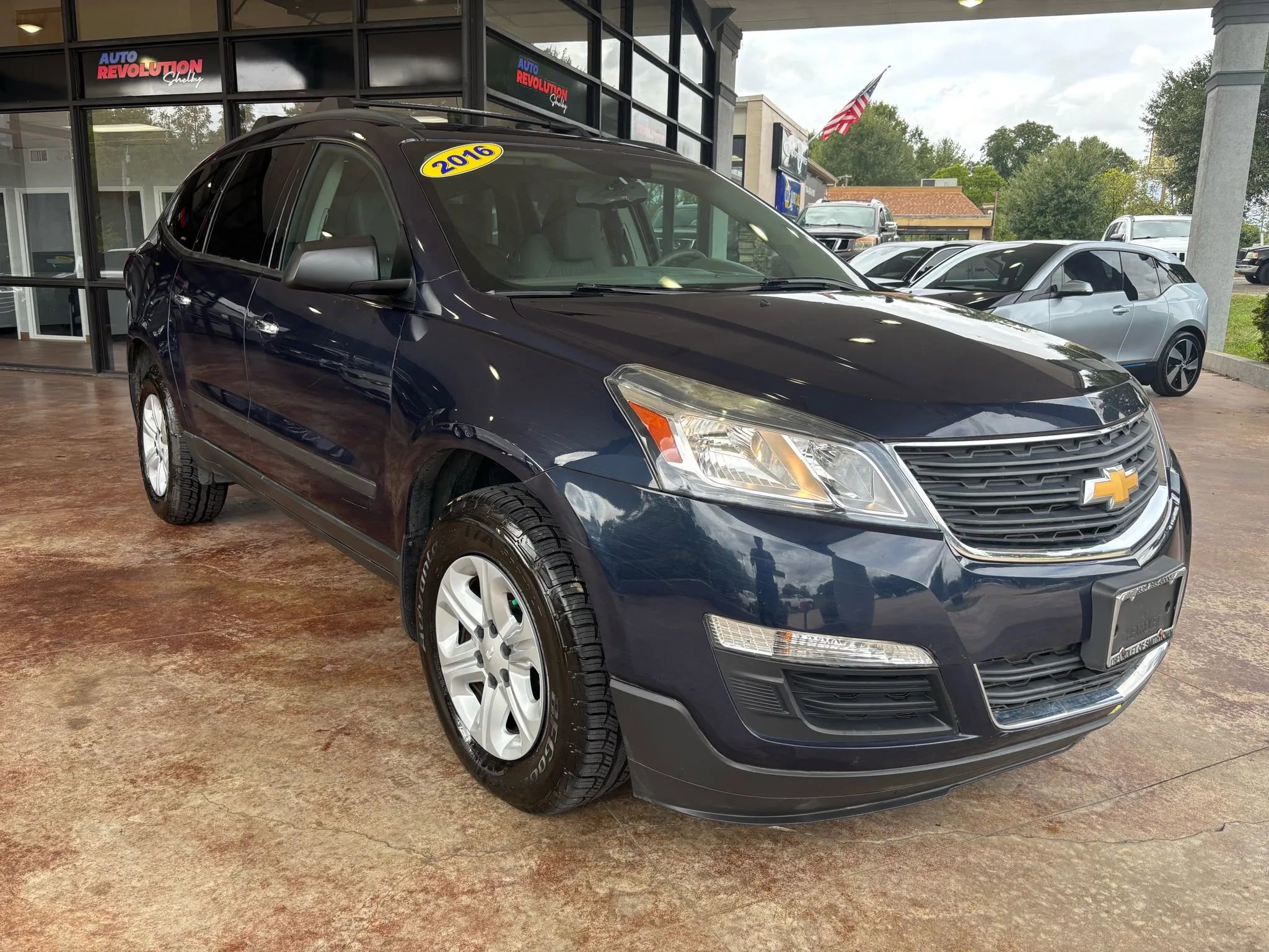 Used 2016 Chevrolet Traverse LS