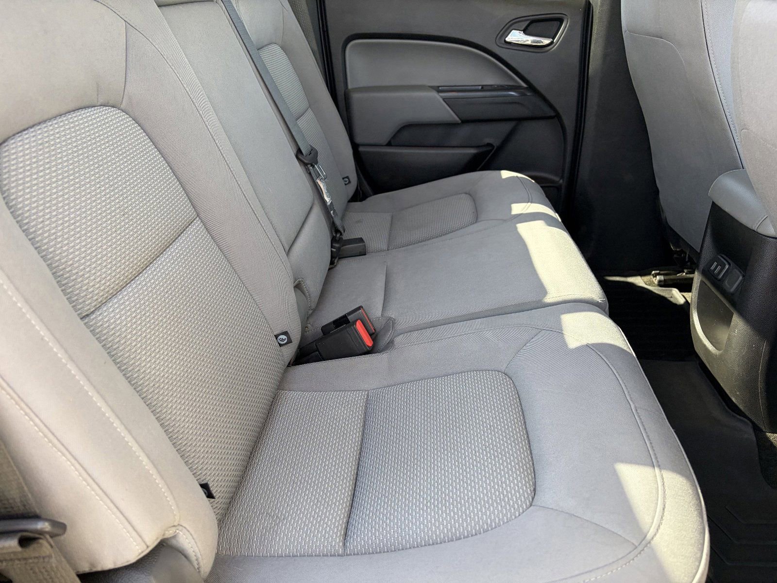 Used 2018 Chevrolet Colorado LT w/ LT Convenience Package AWD/4WD image 14