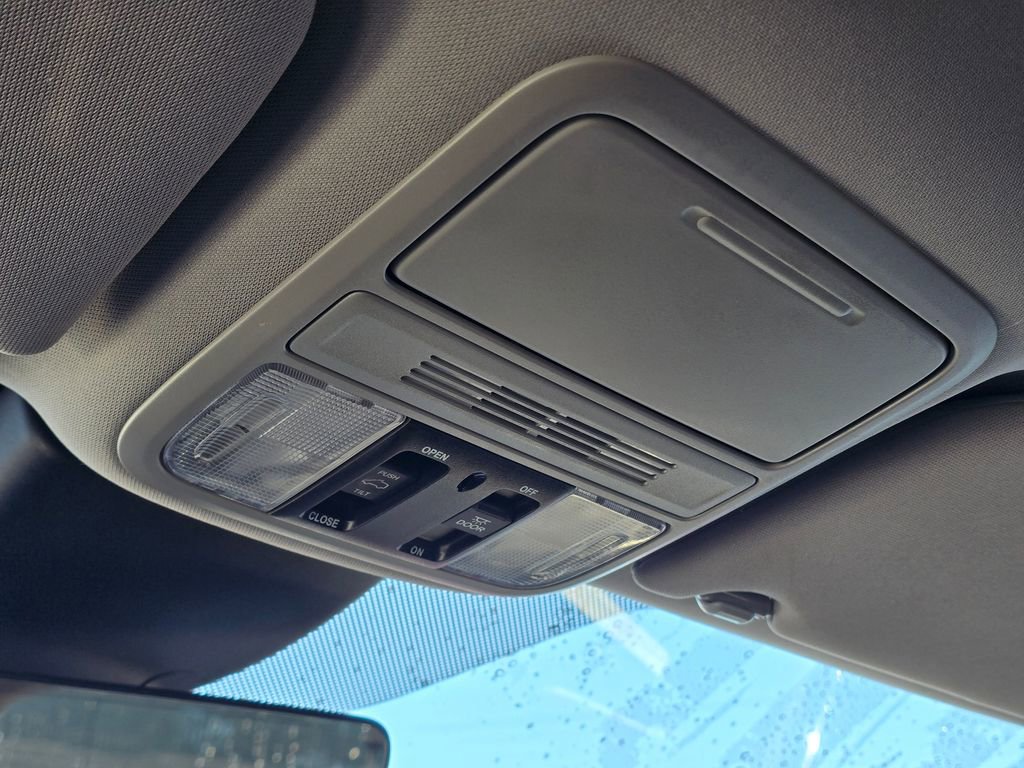 Used 2023 Honda Odyssey EX-L image 32