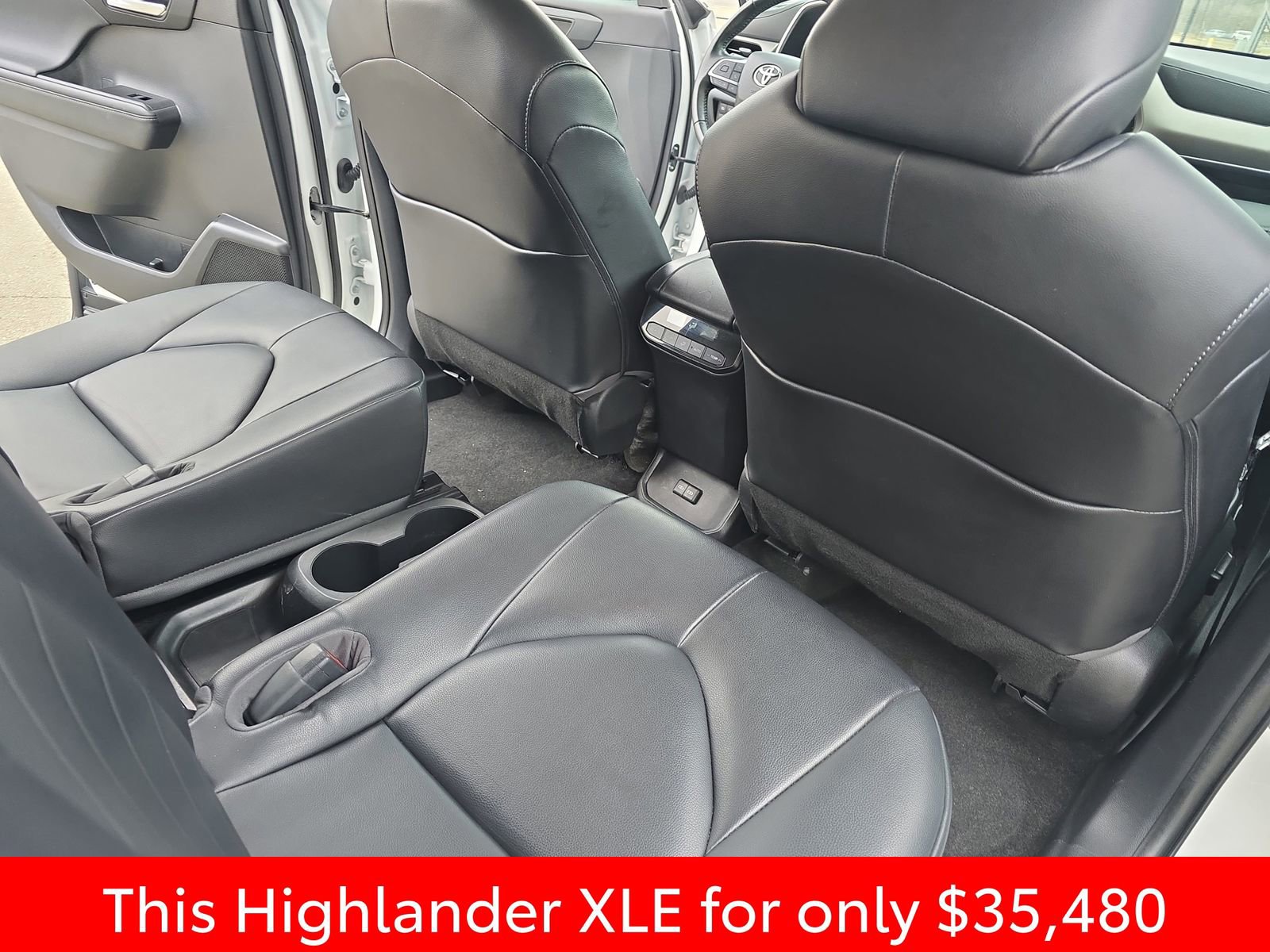 Used 2023 Toyota Highlander XLE image 17