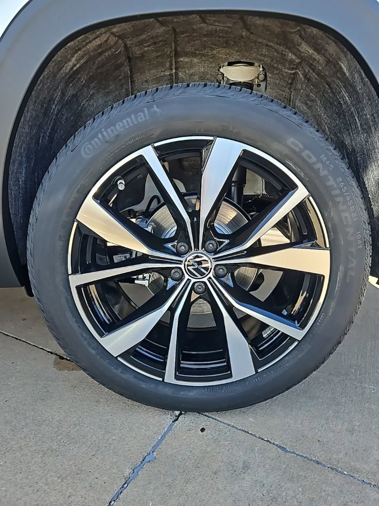 New 2026 Volkswagen Atlas SEL Premium R-Line AWD/4WD image 9