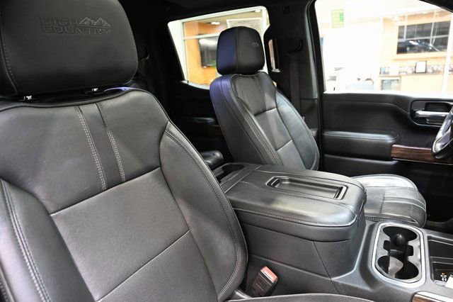 Used 2019 Chevrolet Silverado 1500 High Country w/ Technology Package image 9