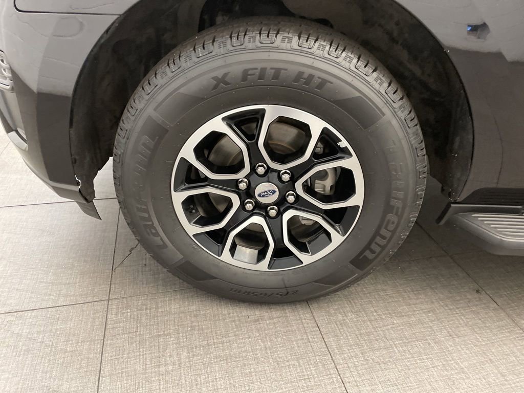 Used 2022 Ford Expedition XLT image 11