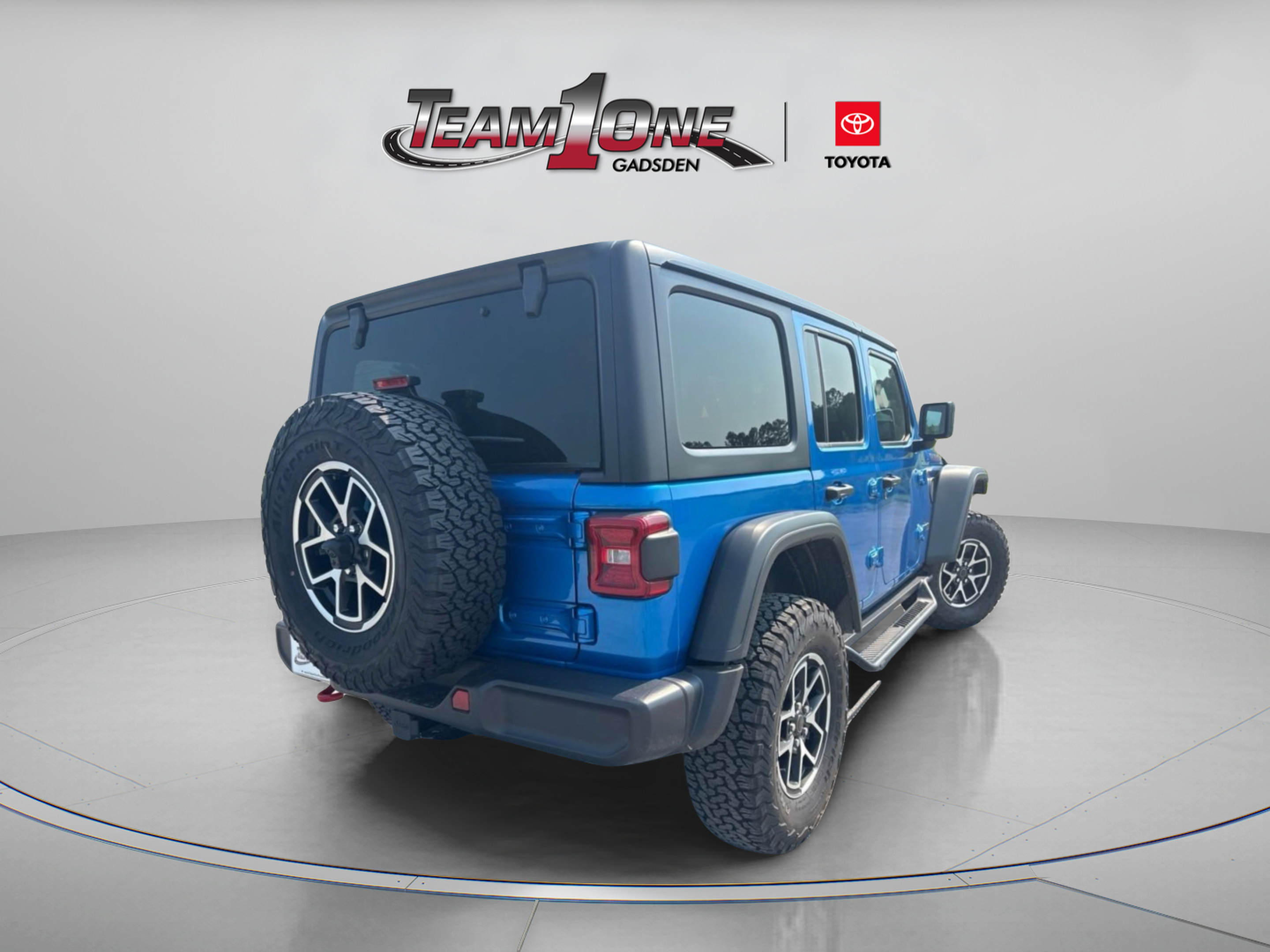 Used 2026 Jeep Wrangler Unlimited Rubicon w/ Technology Group AWD/4WD image 7