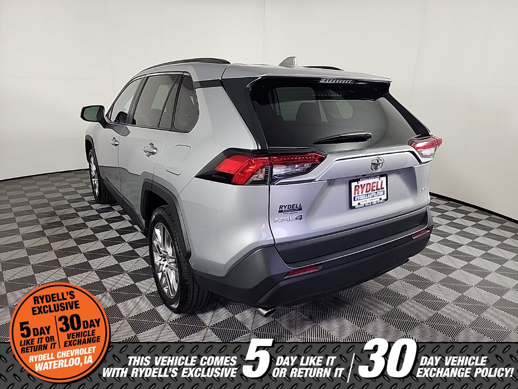 Used 2025 Toyota RAV4 XLE Premium image 8