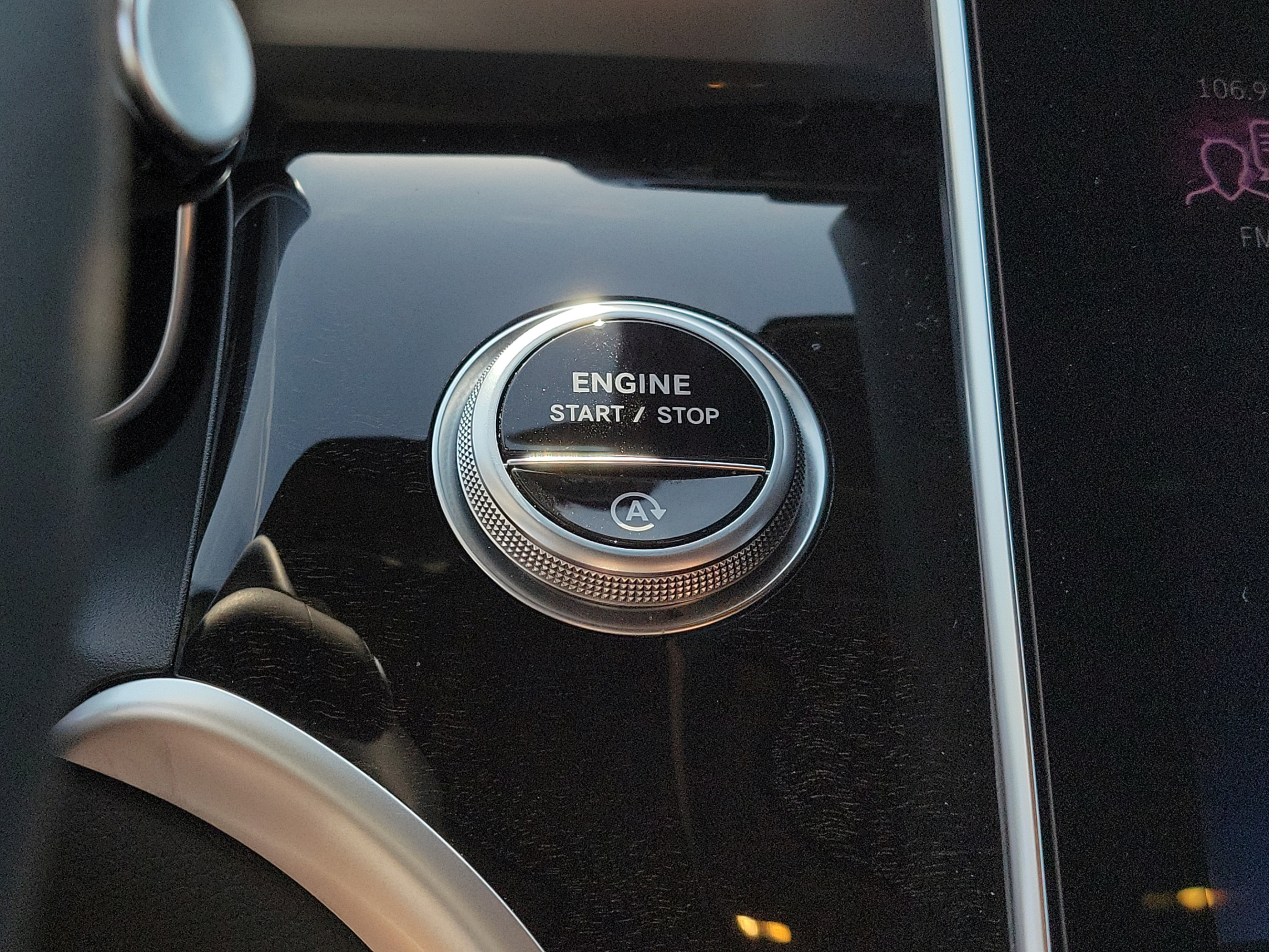 Certified 2024 Mercedes-Benz GLC 300 4MATIC image 32