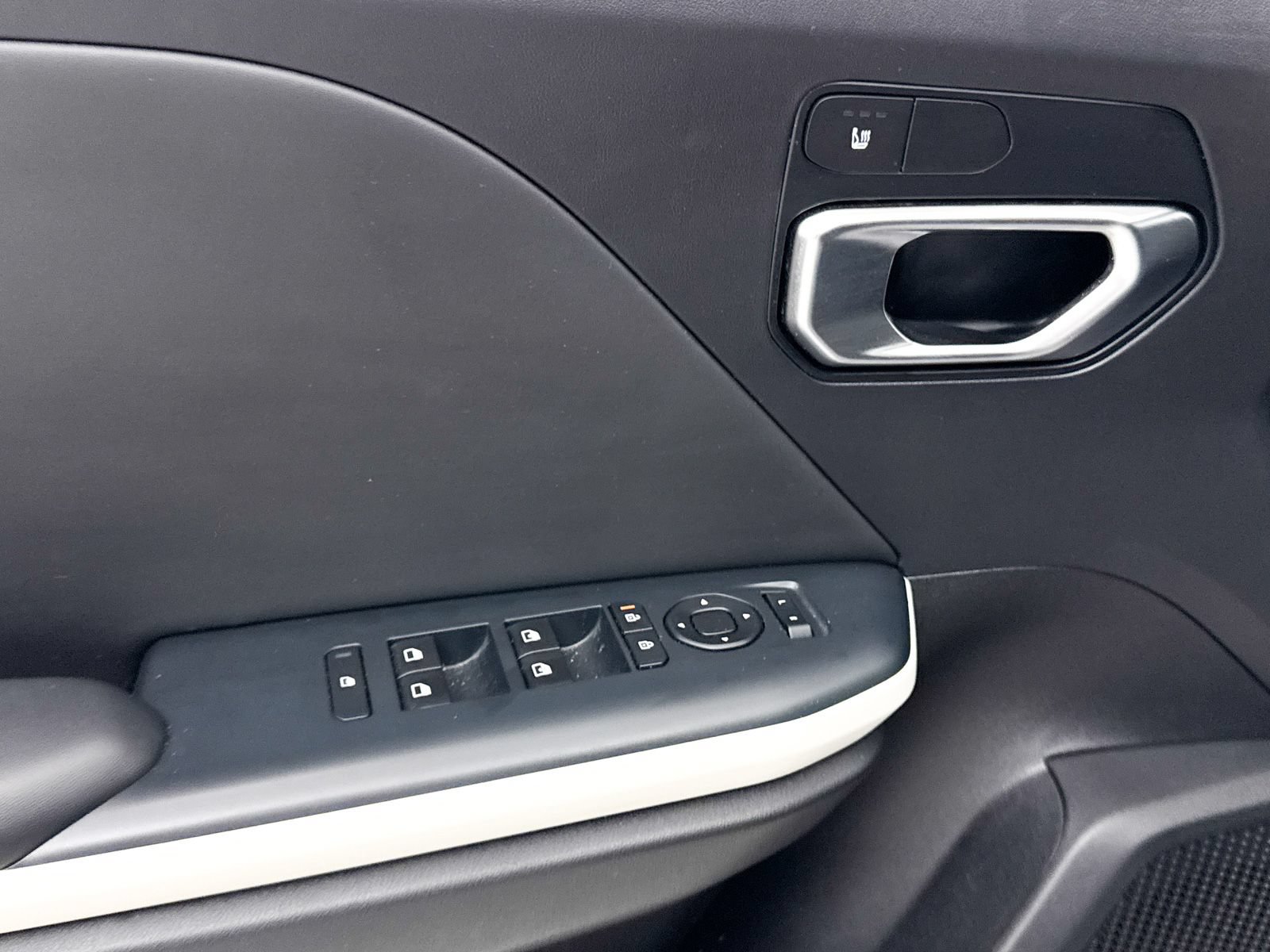 Certified 2025 Kia K4 EX w/ GT-Line Sunroof Package FWD image 30