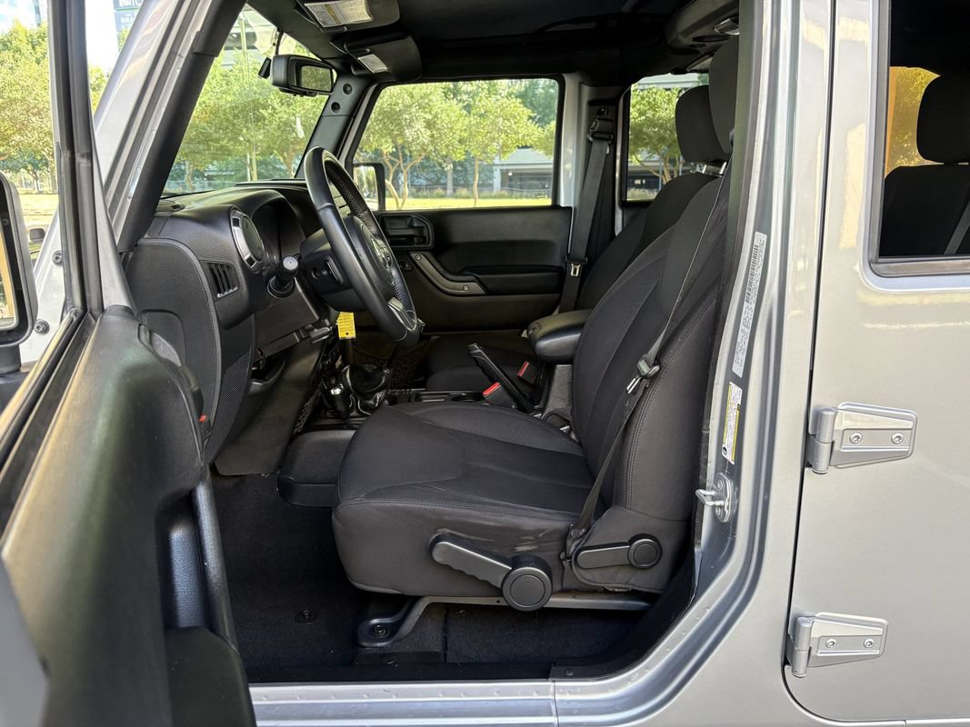 Used 2016 Jeep Wrangler Unlimited Sport w/ Quick Order Package 23S AWD/4WD image 16