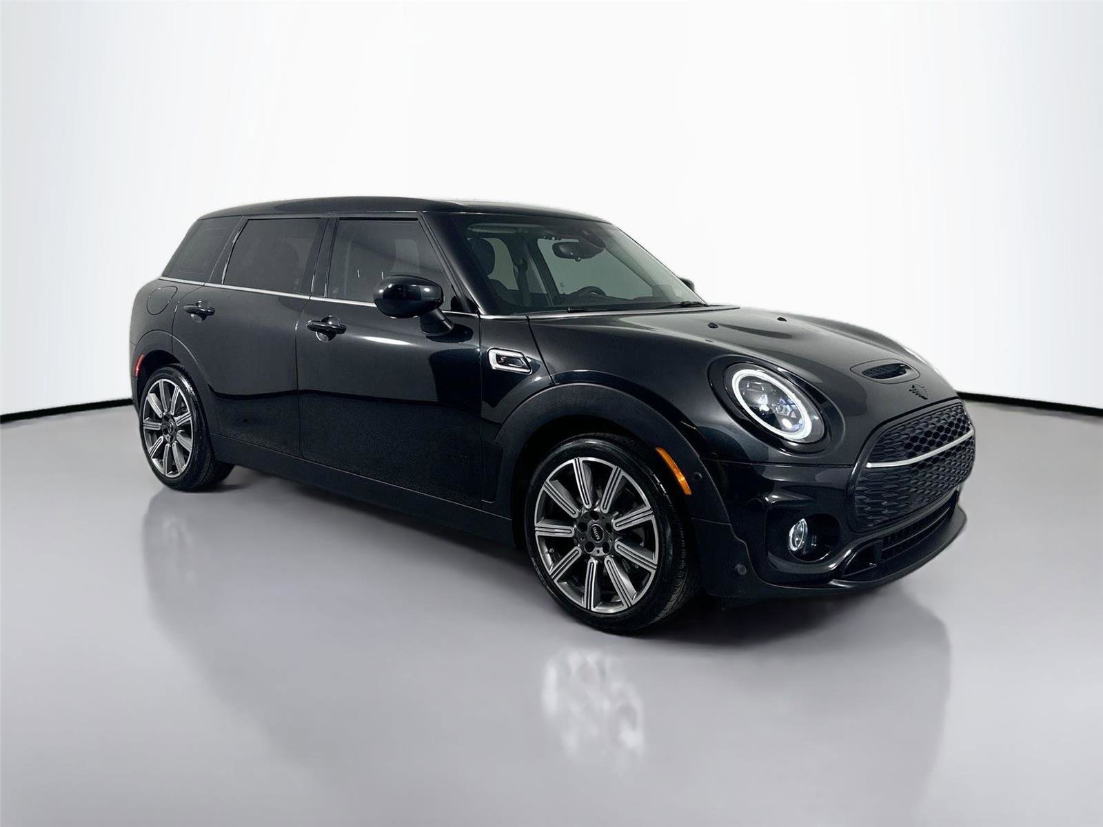 Used 2023 MINI Cooper Clubman S AWD/4WD image 3
