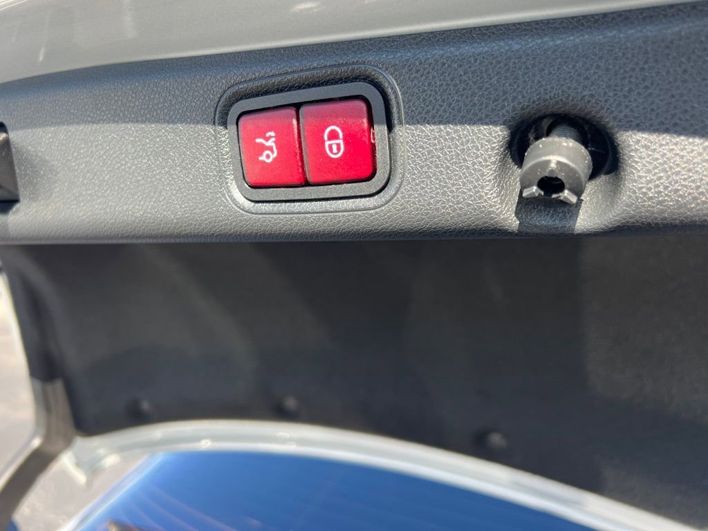 Used 2019 Mercedes-Benz E 300 image 26