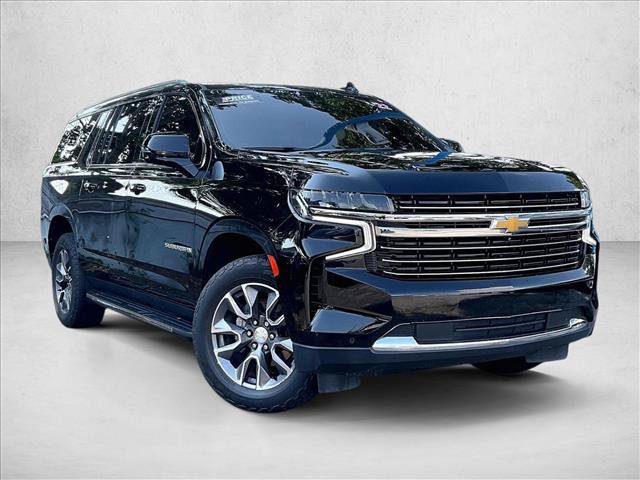 Used 2022 Chevrolet Suburban LT w/ Luxury Package AWD/4WD image 12