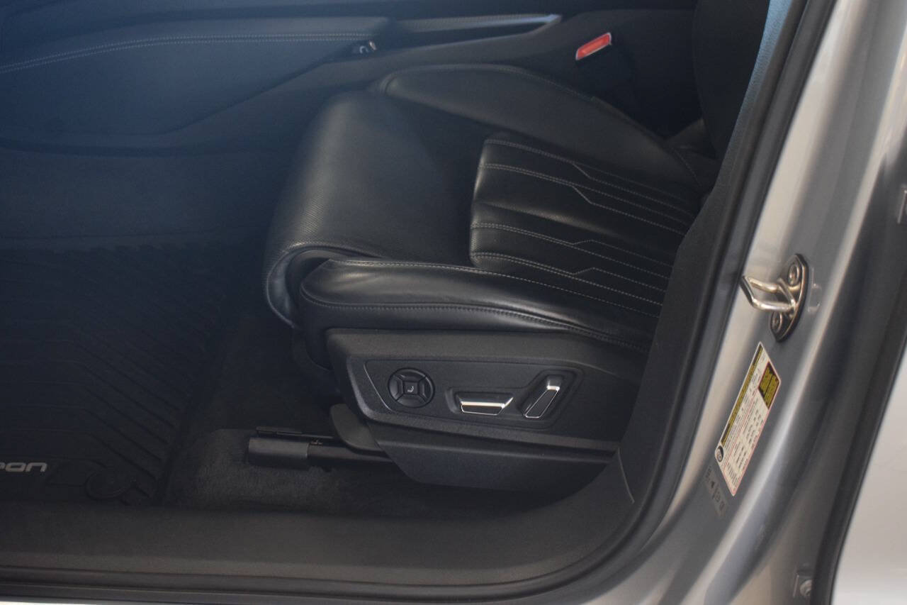 Used 2019 Audi e-tron Prestige w/ Prestige Package AWD/4WD image 58