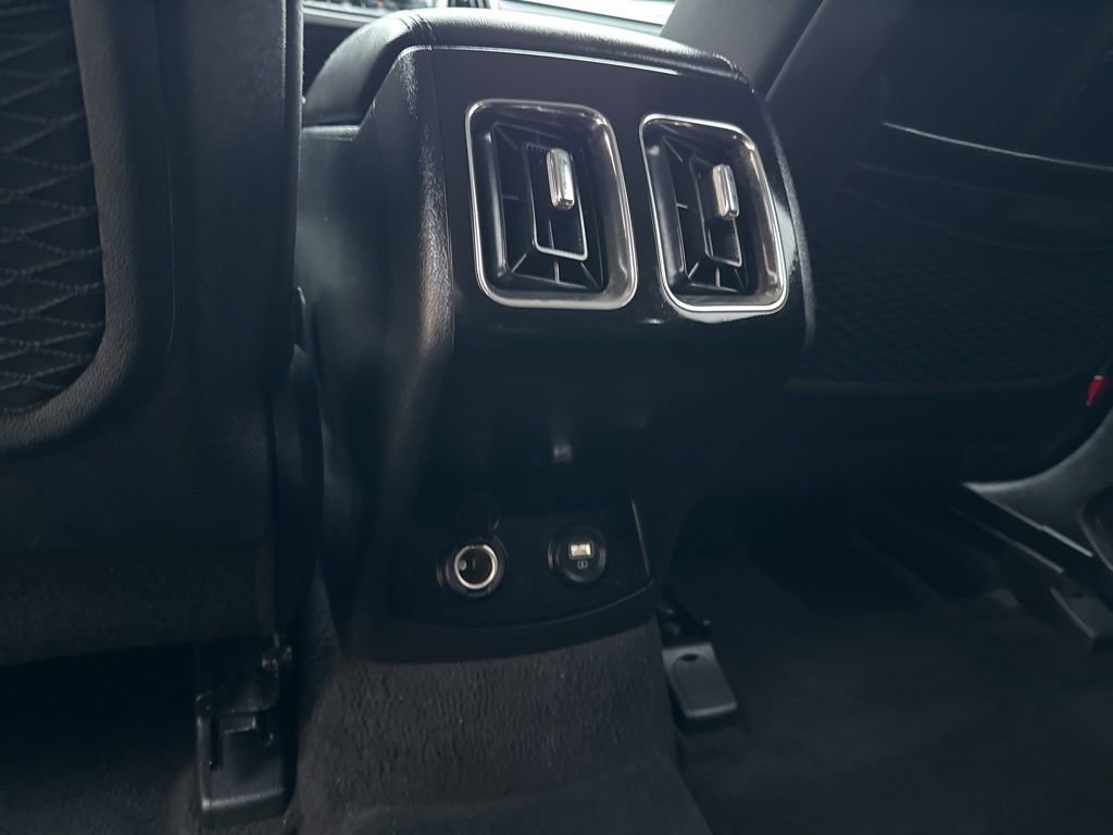 Used 2023 Kia Sorento LX image 25