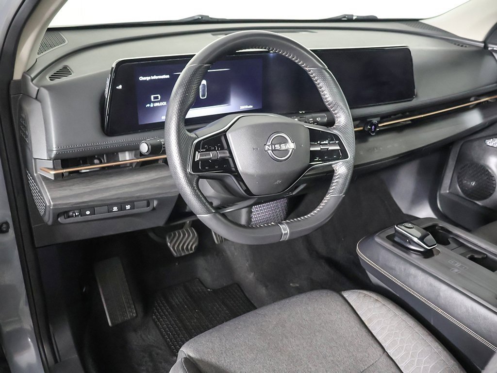 Used 2023 Nissan Ariya FWD image 25