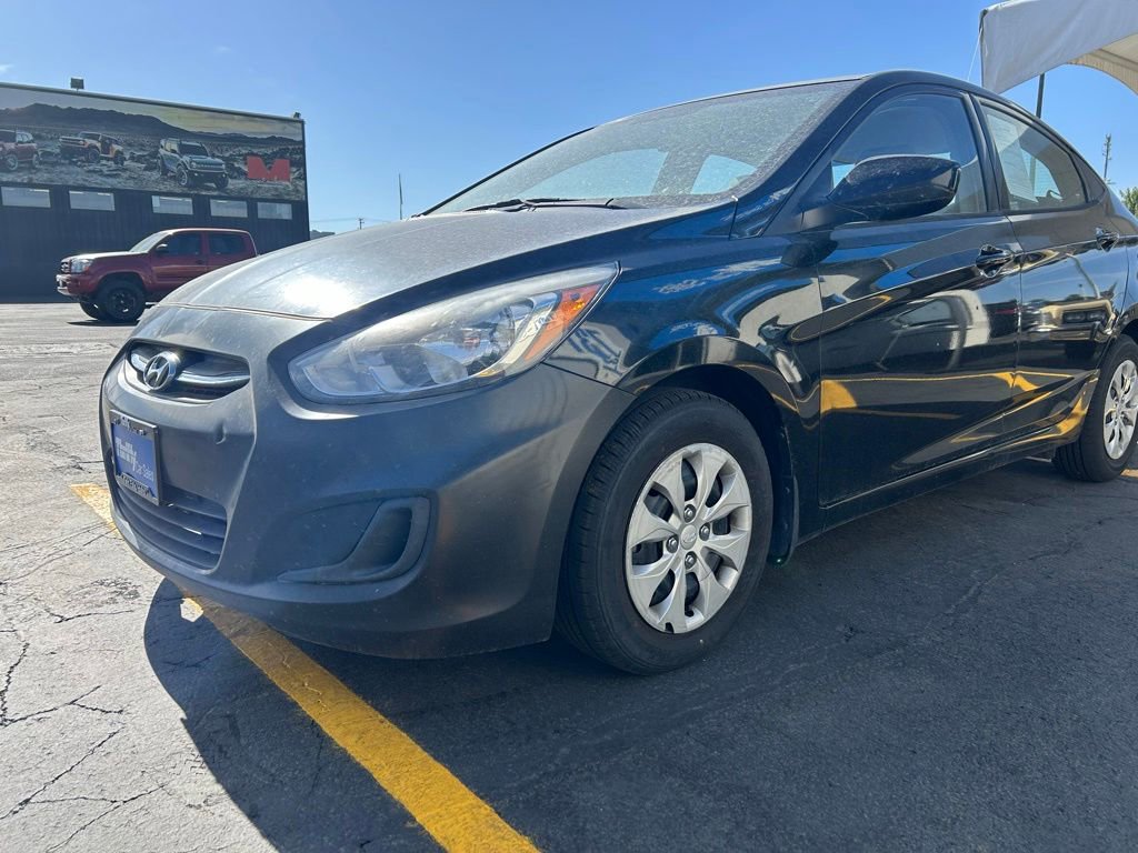 Used 2015 Hyundai Accent GLS FWD image 3