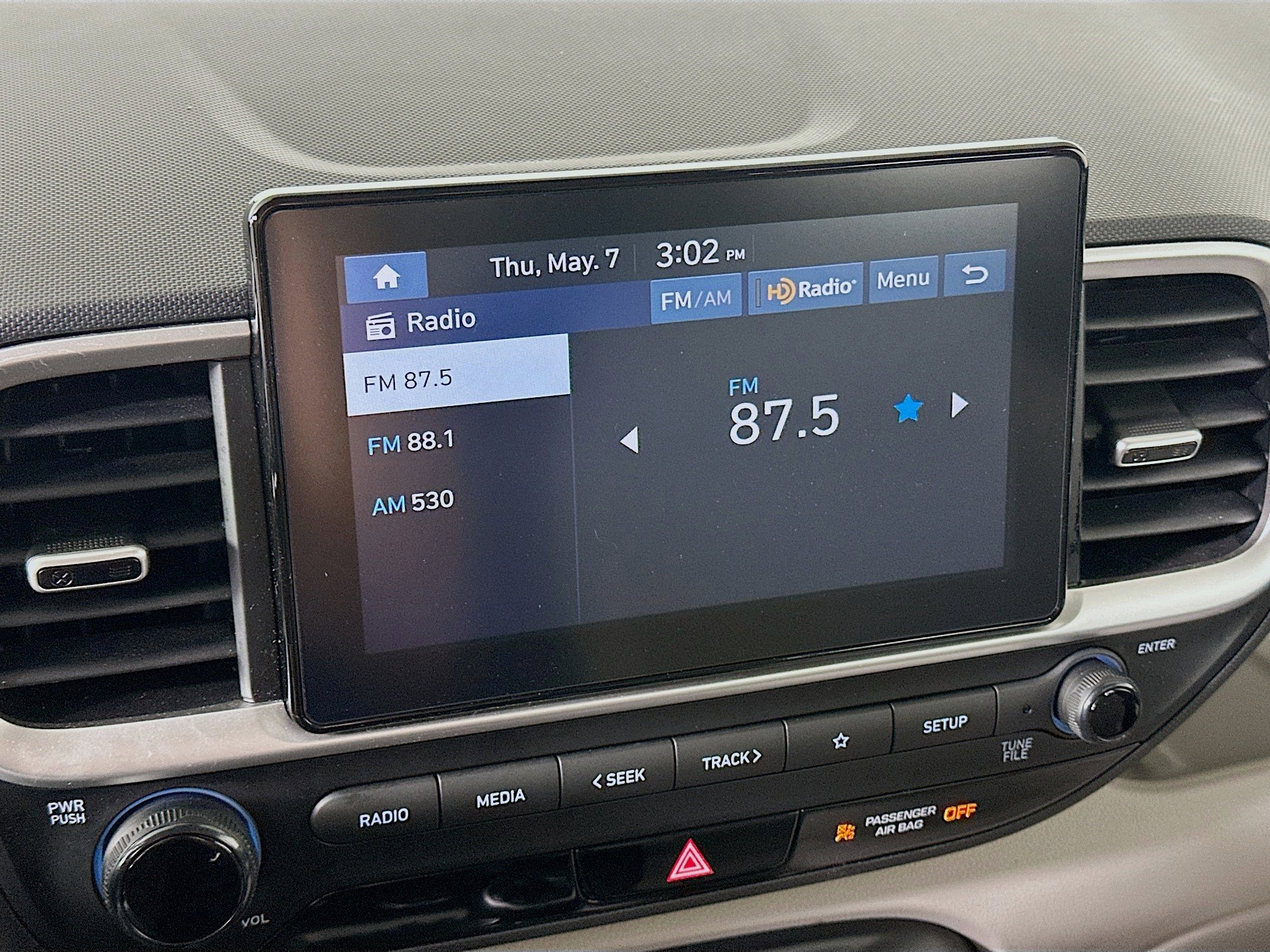 Used 2025 Hyundai Venue SEL FWD image 21