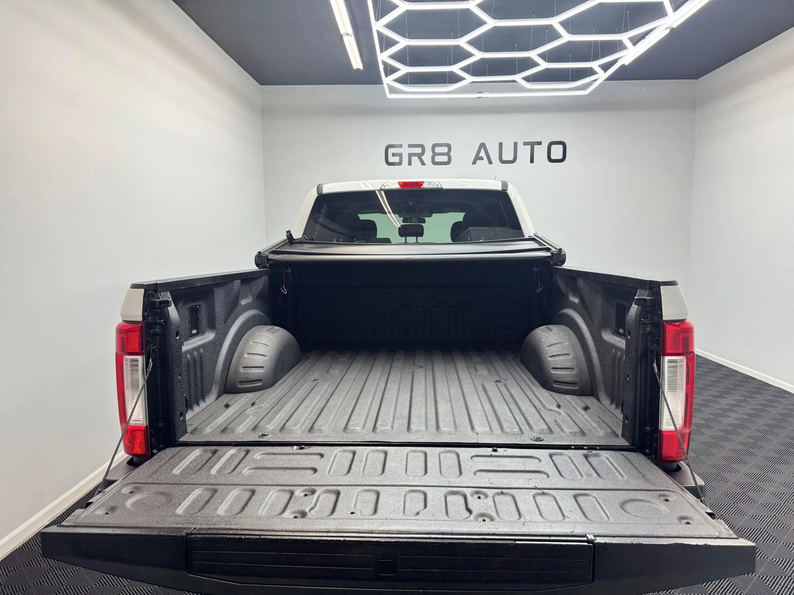 Used 2019 Ford F250 XLT image 7