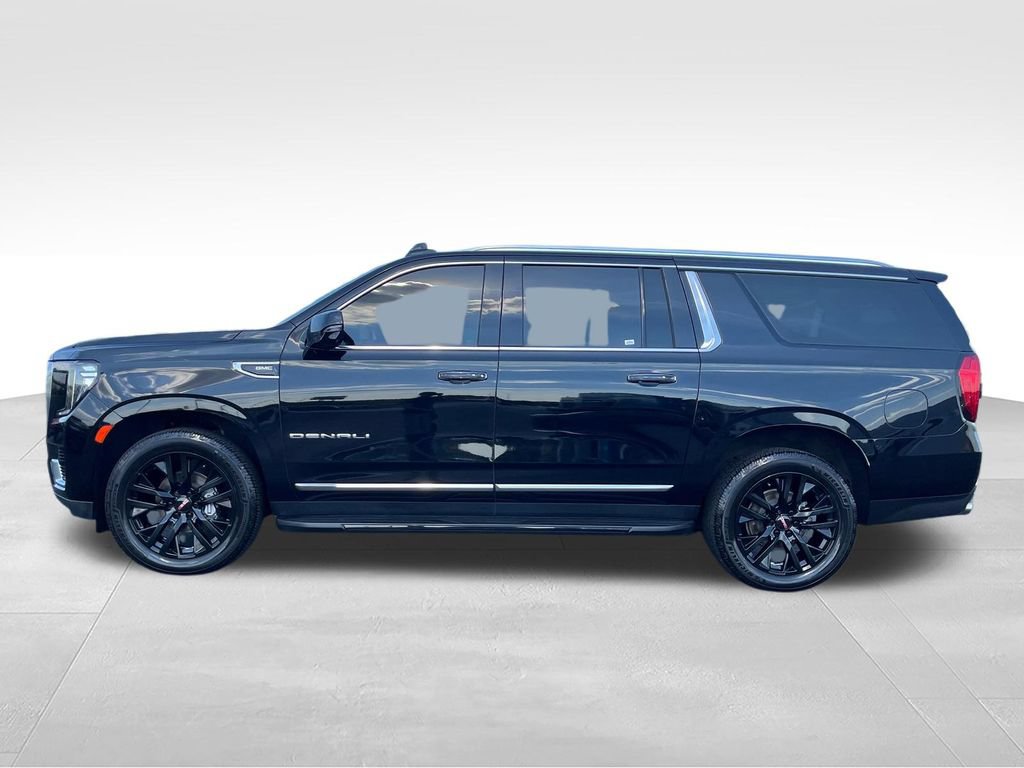 Used 2021 GMC Yukon XL Denali AWD/4WD image 2