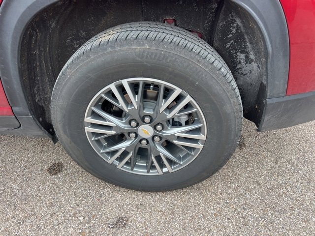 Used 2024 Chevrolet Traverse LT w/ Trailering Package image 5