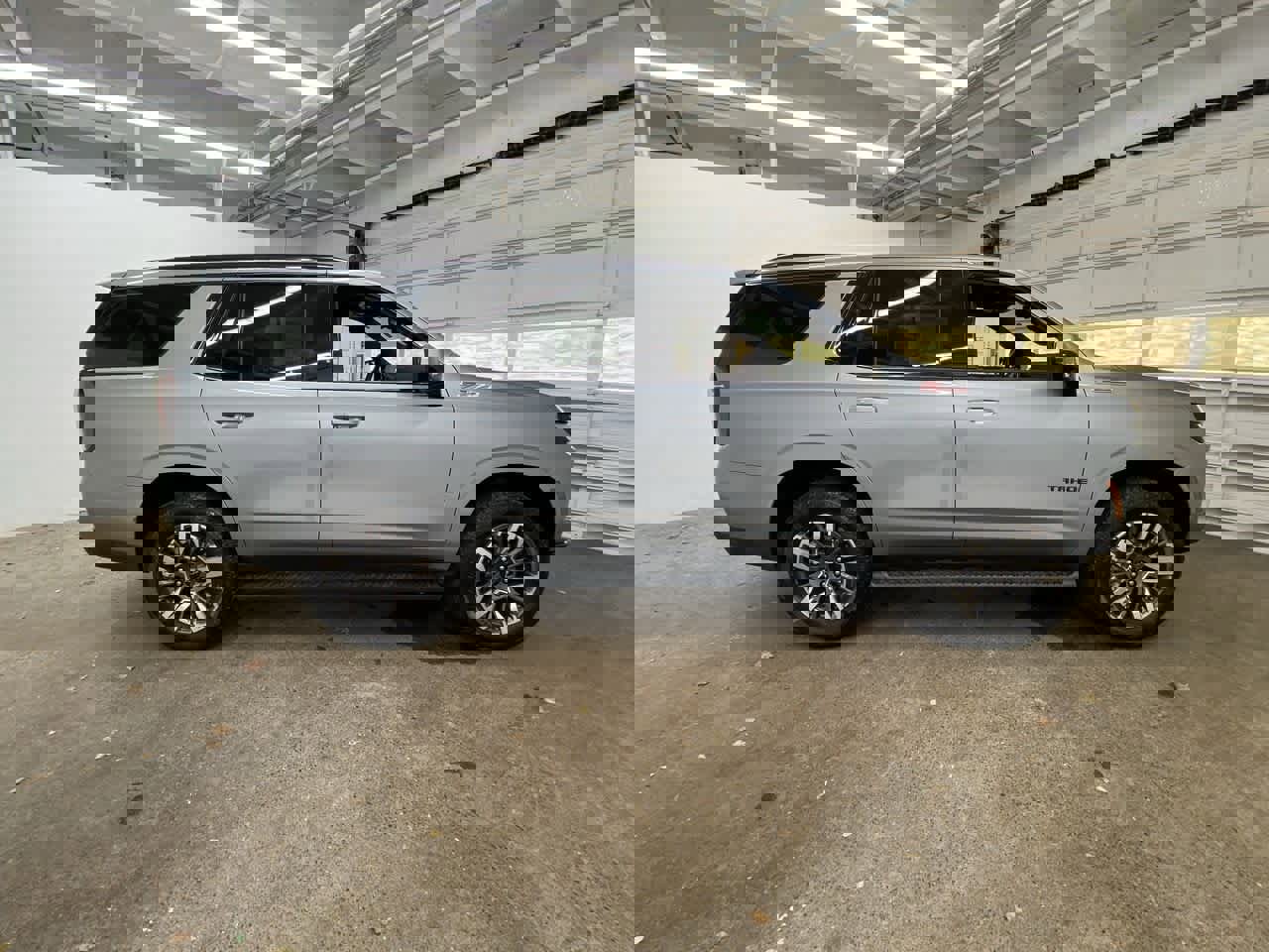 Used 2025 Chevrolet Tahoe Z71 image 7