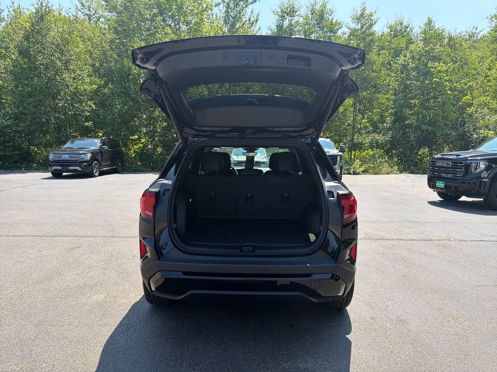 New 2027 GMC Terrain Elevation w/ Elevation Premium Package AWD/4WD image 19