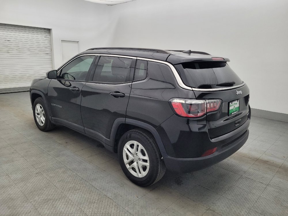 Used 2019 Jeep Compass Sport w/ Tech Group FWD image 3