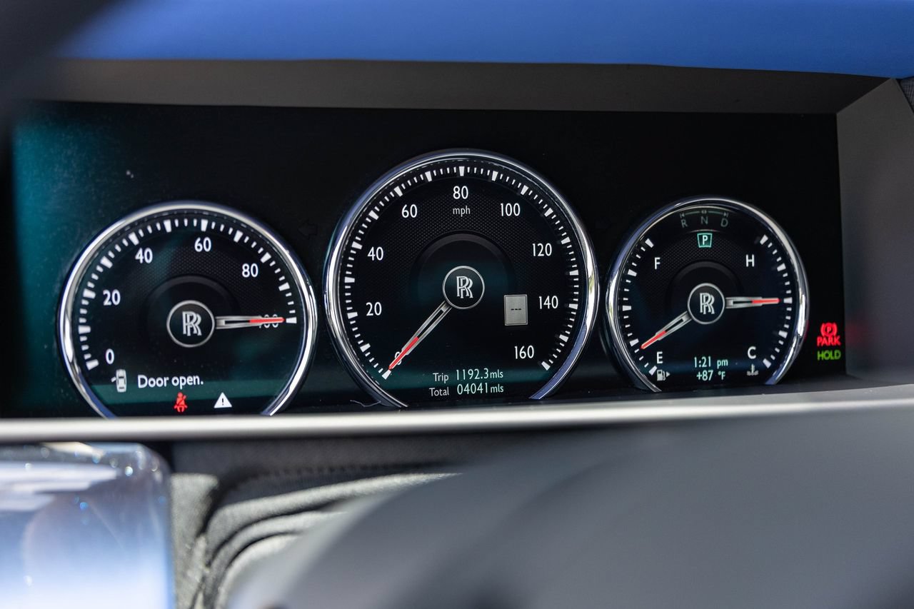 Certified 2024 Rolls-Royce Cullinan Black Badge AWD/4WD image 25