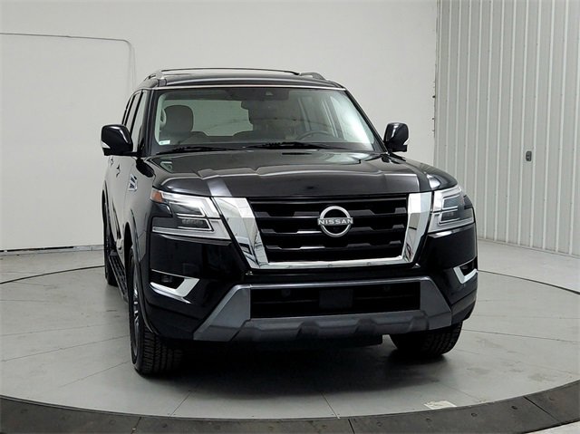 Used 2024 Nissan Armada SL w/ Captain's Chairs Package image 2