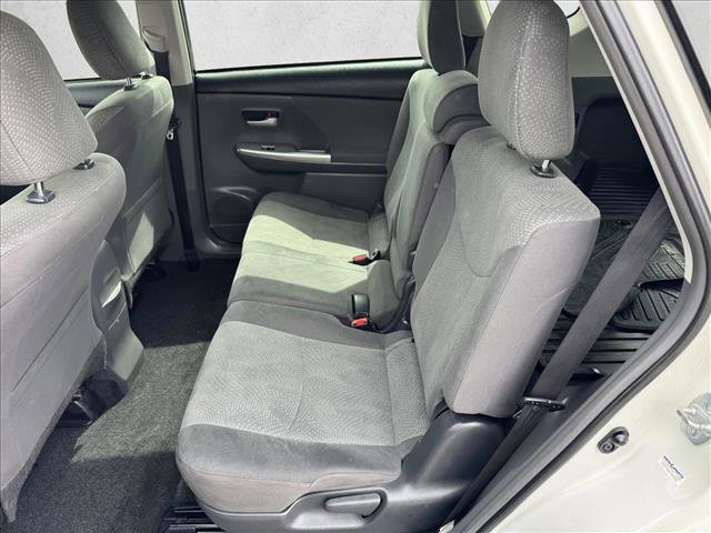 Used 2014 Toyota Prius V Three image 16
