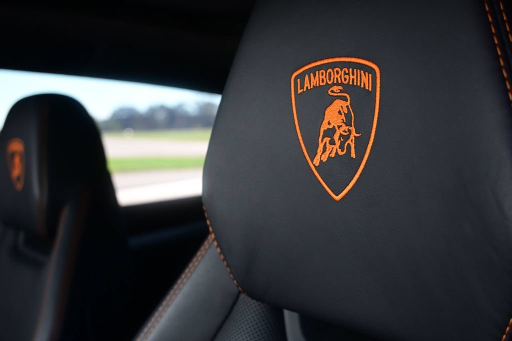 Used 2020 Lamborghini Urus AWD/4WD image 24