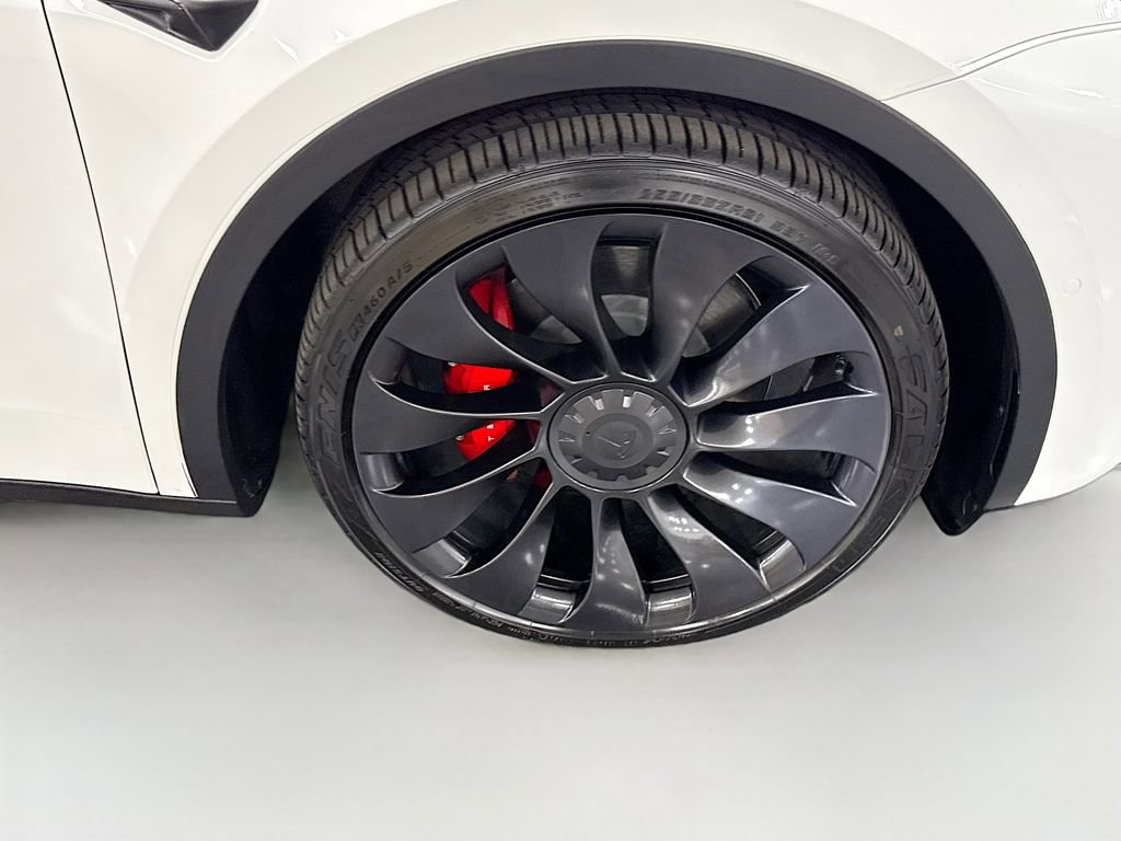 Used 2023 Tesla Model Y Performance image 31