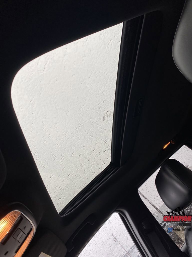 Used 2015 Jeep Grand Cherokee Limited w/ Trailer Tow Group IV image 15