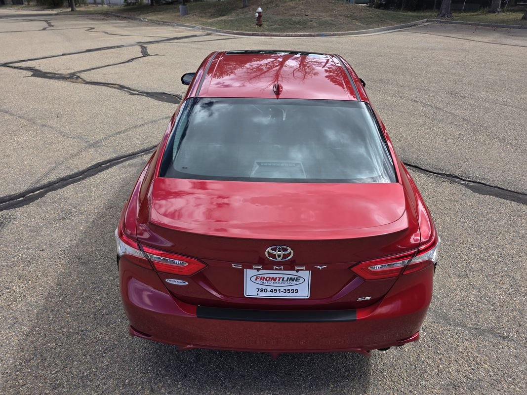 Used 2020 Toyota Camry SE FWD image 6